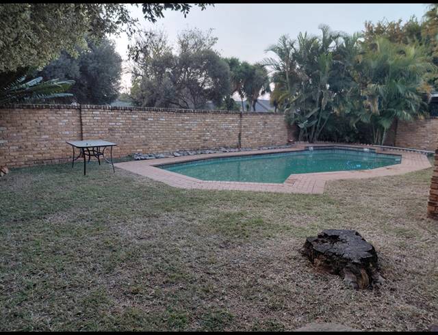 4 BEDROOM HOUSE FOR SALE IN BRITS CENTRAL